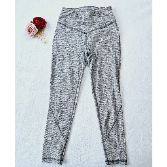 CALIA Carrie Underwood Black White Gray Workout Yoga Textured Leggings Small - Picture 1 of 11